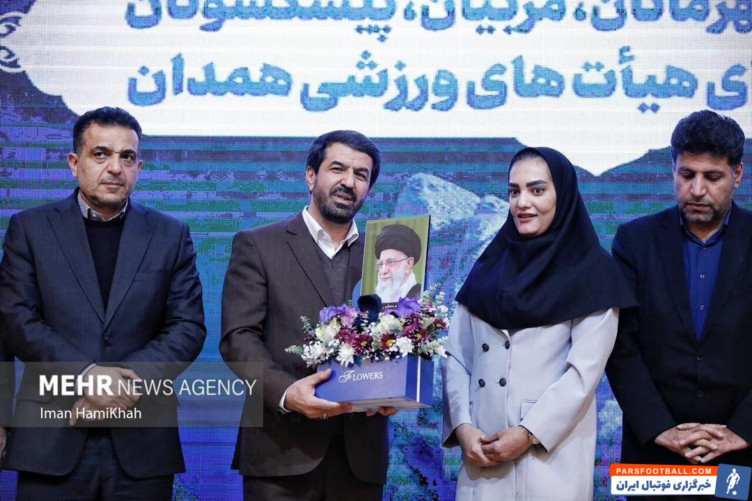 مزایده انگشتر اهدایی مقام معظم رهبری توسط دختر والیبال نشسته برای آزادی زندانیان