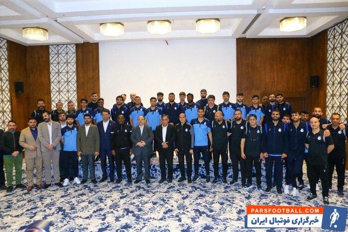 استقلالی‌ها در کیش عیدی گرفتند