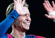 دیونگ به دنبال تمدید قرارداد با بارسلونا