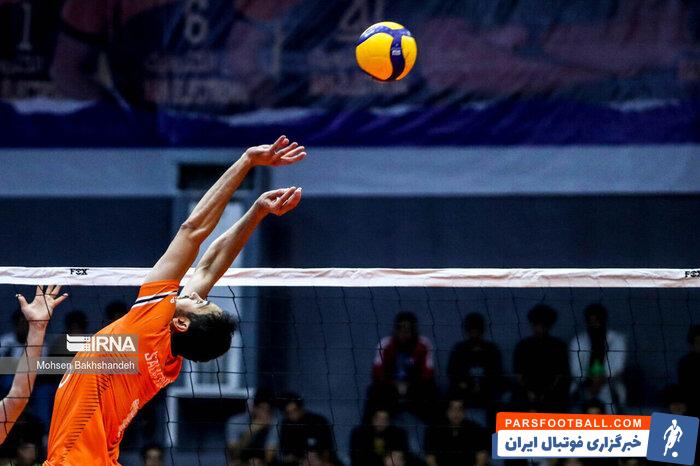 مهرگان روی نوار بُرد