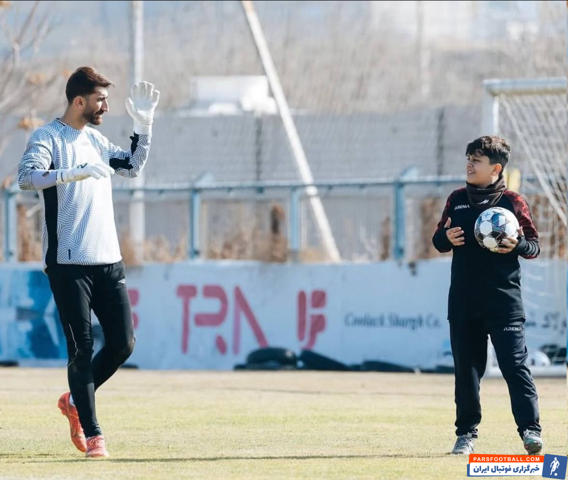 عکس | تمرین پدر و پسری علیرضا بیرانوند در تراکتور