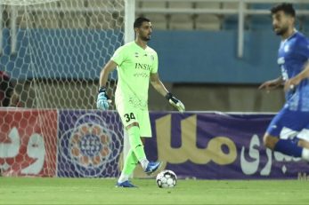 احمد گوهری گلر استقلال خوزستان : هر دو پنالتی خیلی سختگیرانه بود