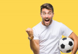 تاثیر علاقه مردم رشت به فوتبال بر ارتقای سلامت روان و رضایت اجتماعی