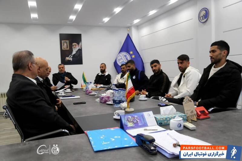 آشتی‌کنان رضاییان و حسینی در حضور یک مدیر +عکس