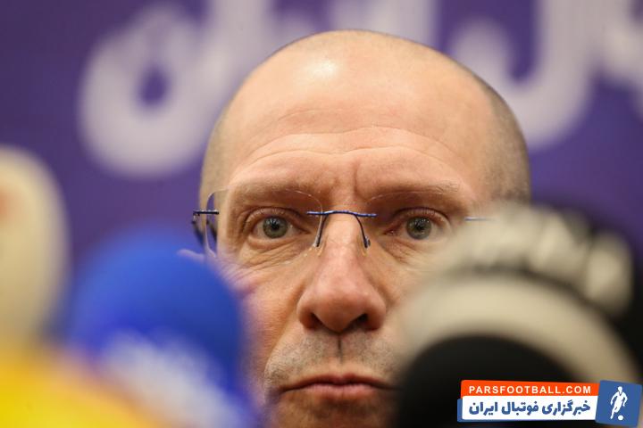 توقف پرسپولیس در روز افشای ارتباط دلالان و سرمربی ایتالیایی تیم ملی والیبال