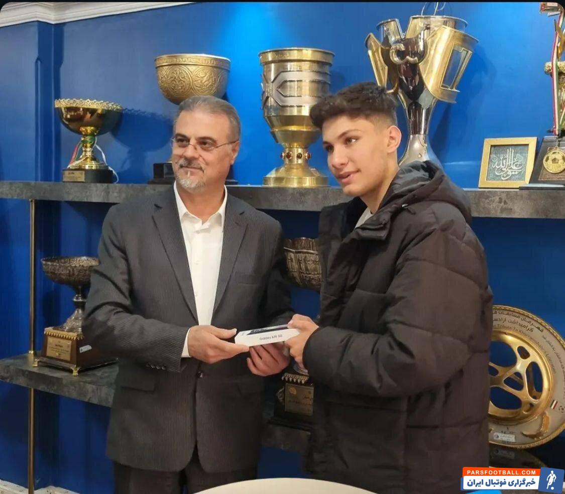 عکس | اقدام زیبای باشگاه استقلال برای یک هوادار