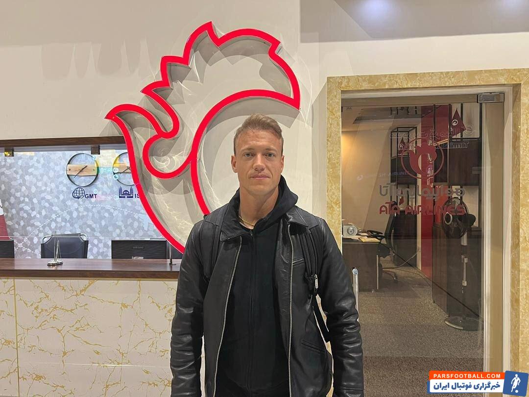 عکس| بازیکن سابق دورتموند به لیگ ایران آمد