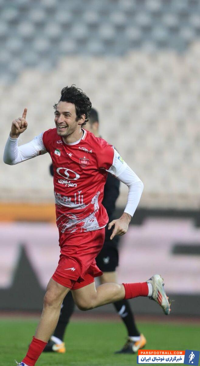 مدافعی برای تمام فصول/ لبخند رضایت روی لبهای درویش