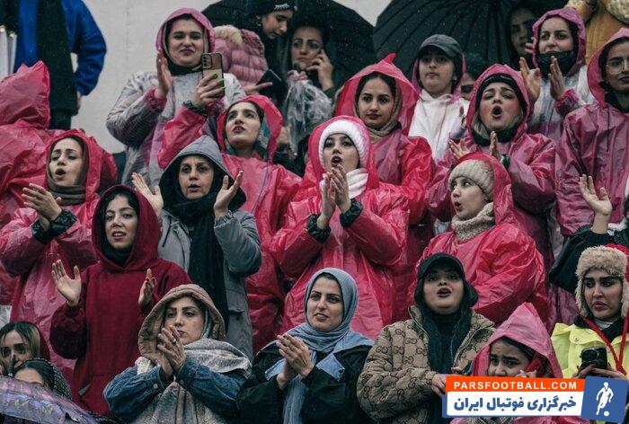 نمایش شوق فوتبال بانوان مازندرانی در روز سرد و بارانی قائمشهر