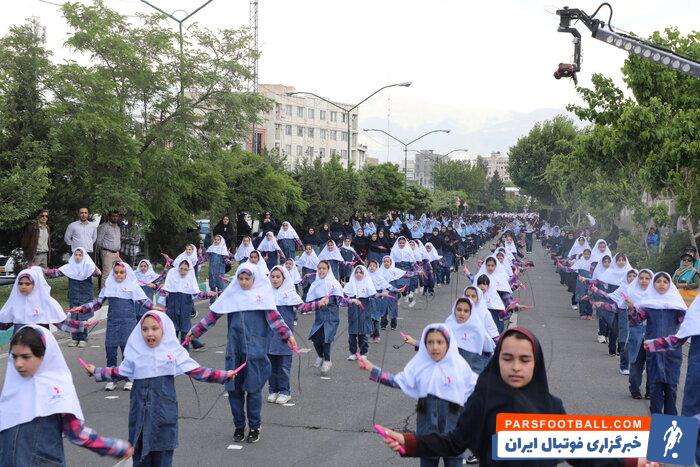 طناب زنی ورزشی مفرح و مفید ولی کمرنگ