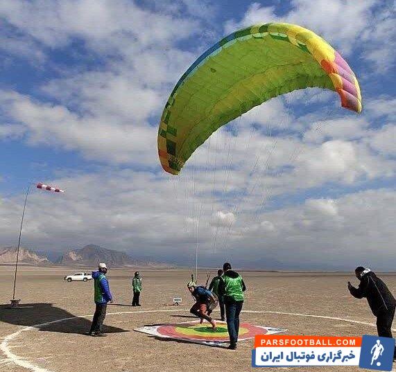رقابت برترین‌ها در مسابقات پاراگلایدر قهرمانی کشور