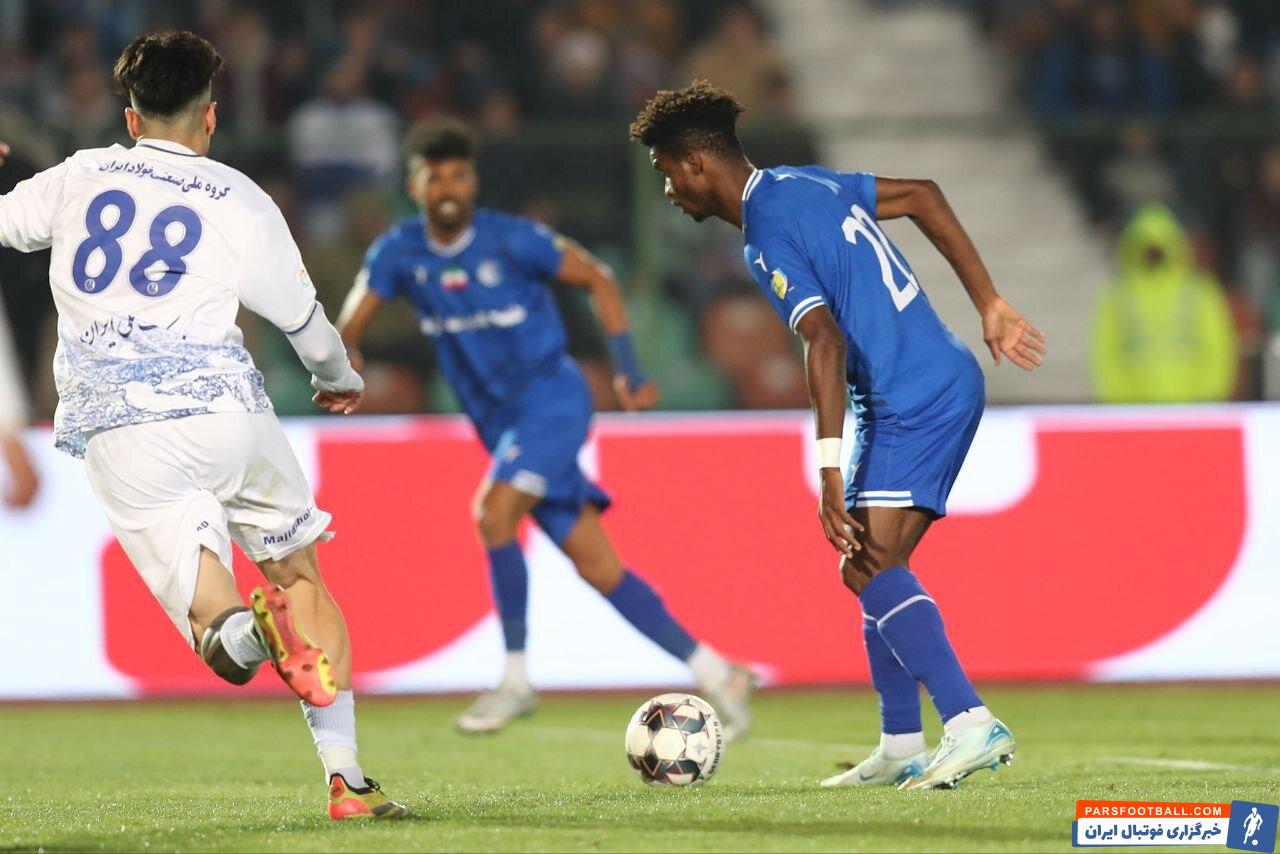 استقلال بعد از ۶ بازی برنده شد/ فرار از بحران با ۹ نفره شدن حریف