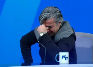 شمسایی ؛ کلیپ اشک های وحید شمسایی سرمربی تیم ملی فوتسال روی آنتن زنده تلویزیونی