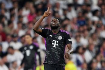 دیویس ؛ رونمایی دیویس، مدافع بایرن مونیخ از نامزد جدیدش در صفحه اینستاگرامش