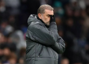 تاتنهام ؛ نگاه خشم آلود آنگه پوستکوگلو به هوادار تاتنهام پس از باخت خانگی به لسسترسیتی