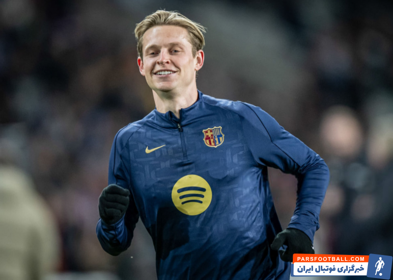 بارسلونا به دنبال فروش فرانکی دییونگ در نیم فصل