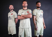 تراکتور از کیت سوم خود برای تقابل با پرسپولیس رونمایی کرد