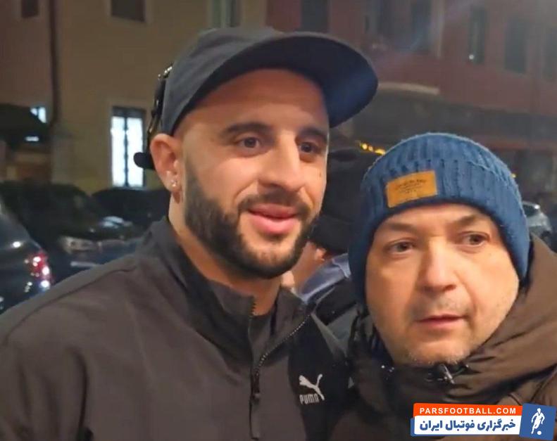 واکر ؛ کایل واکر با چهره شادمان در شهر میلان 