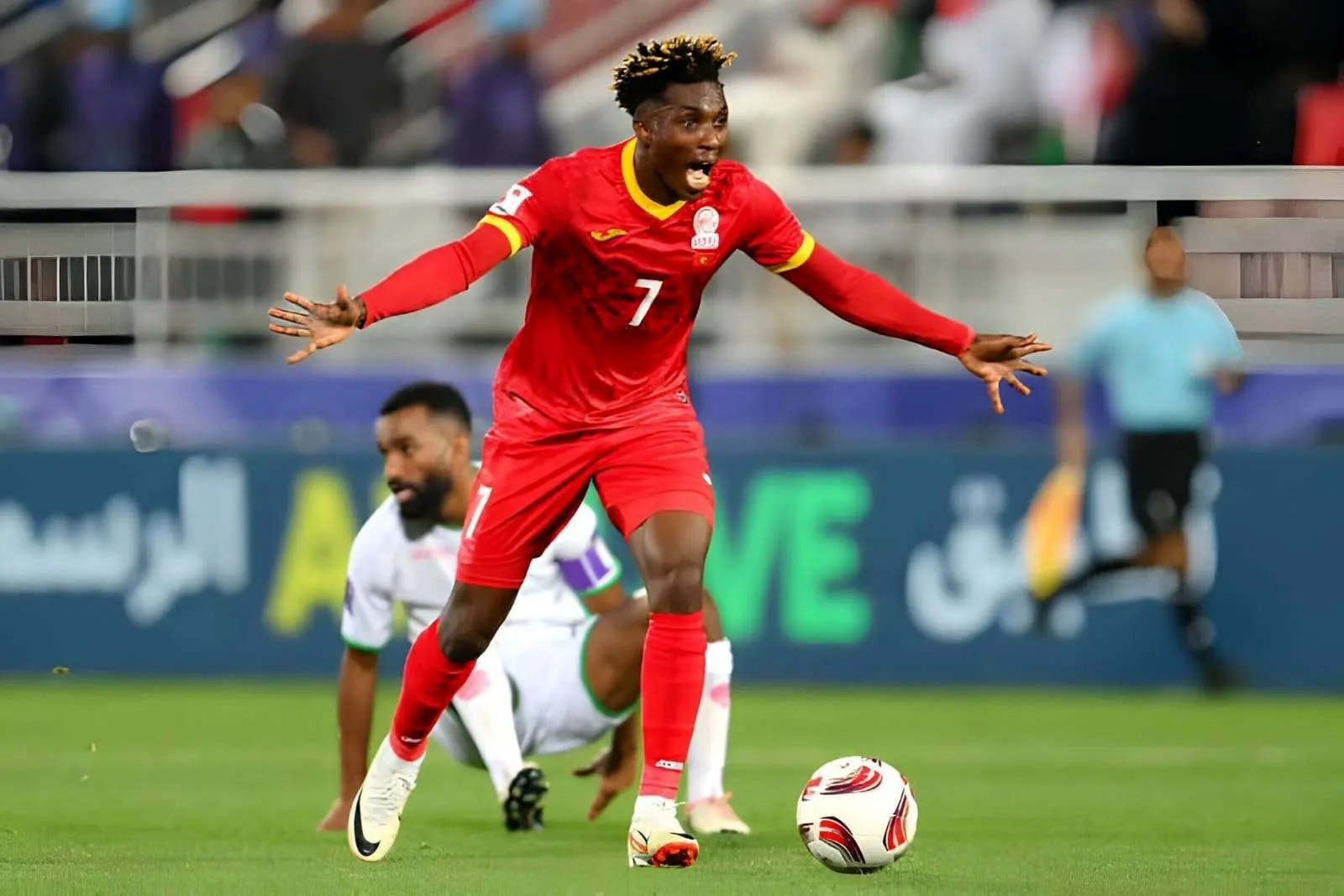 ورود جوئل کوجو به باشگاه استقلال برای عقد قرارداد