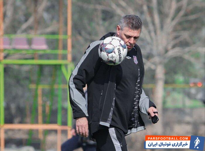 گلگهر - نساجی؛ آغاز آزمون سخت میلوشویچ در فوتبال ایران