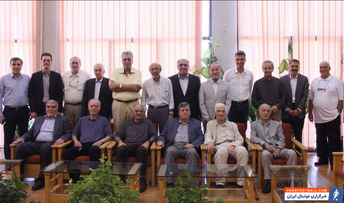 عکس| دلیل حضور عادل فردوسی‌پور در ختم مرحوم چمران/ رفاقت 25 ساله در دانشگاه شریف