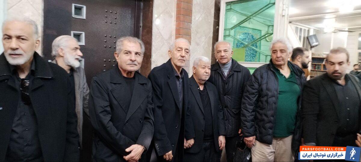 علی دایی در آغوش محمد دادکان + عکس