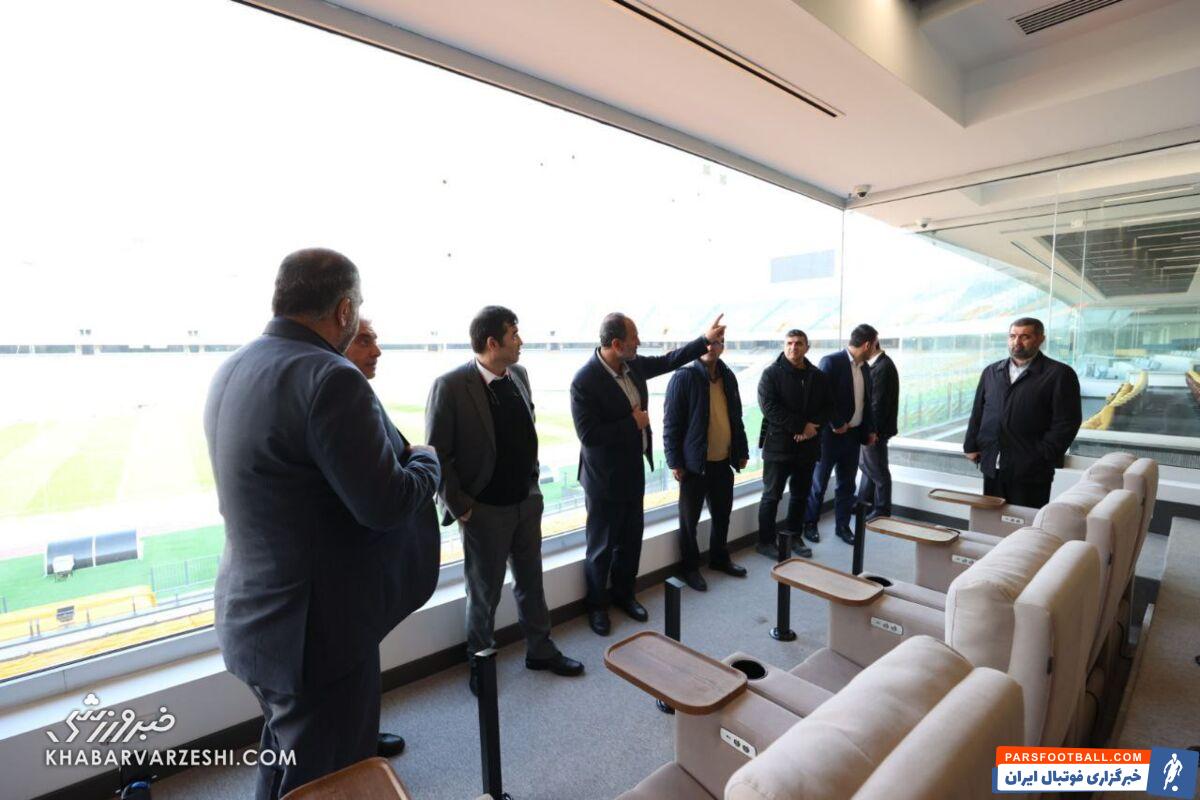 حضور وزیر ورزش و جوانان در استادیوم آزادی +فیلم و عکس