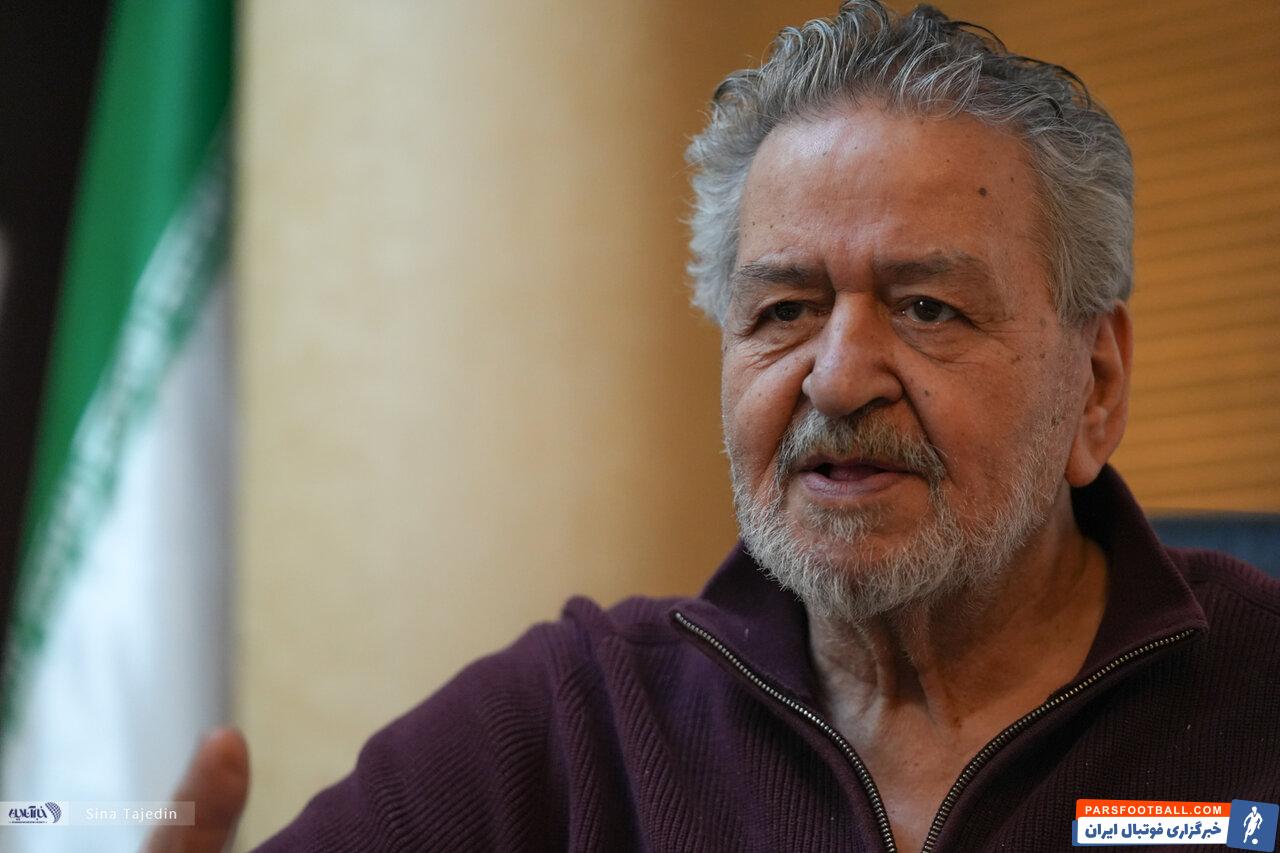 علی کریمی مثل پسرم بود/ تنها کسی که به مردم راست میگوید مسعود پزشکیان است!/ بعضی از باشگاهها قسمخورده تاج هستند!