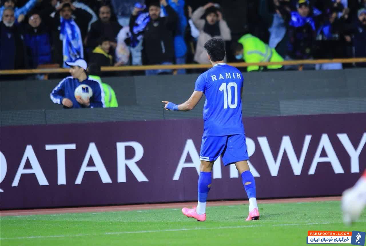 کلیپ ازدحام هواداران استقلال برای ورود به ورزشگاه آزادی با رد کردن فنس ها