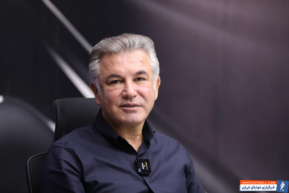 حضور حمید استیلی کاپیتان پیشین پرسپولیس در حاشیه مراسم تشییع پیکر مهدی حاج محمد