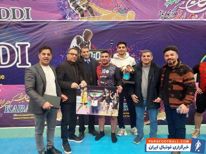 ستاره جنجالی کبدی کفشهایش را آویخت