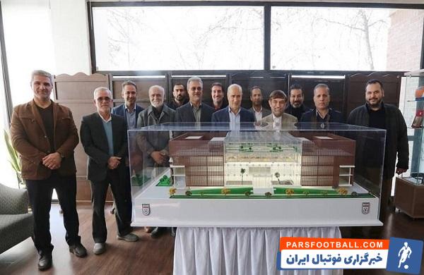 کلنگ‌زنی‌های تاج