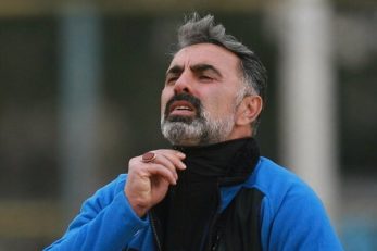 سایپا ؛ اعتراض شدید فکری سرمربی مس شهربابک نسبت به قضاوت داور بازی مقابل سایپا