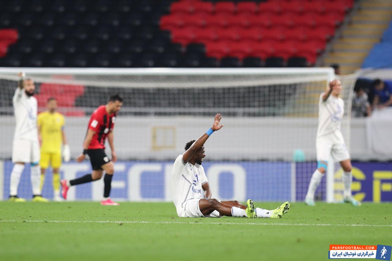 مصدوم شدن مسعود جوما بازیکن استقلال ایران