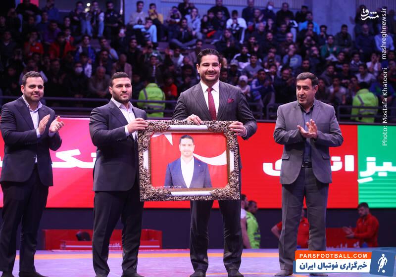 عکس/ تجلیل از قهرمان ترکیه‌ای المپیک در تهران