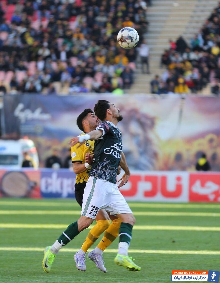 بازیکن سابق استقلال زار زار گریه کرد! +فیلم