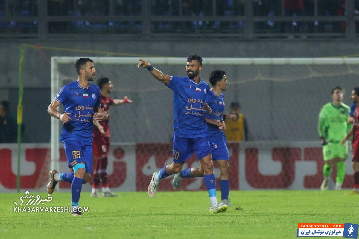 «دو مدافع» ناجیان نکونام و استقلال مقابل نساجی/ نقطه ضعف بازی رفت برطرف شد!  +عکس