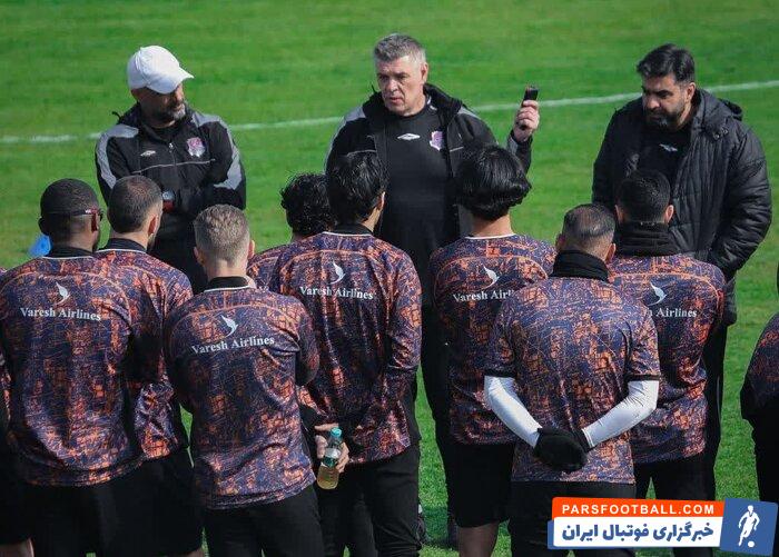 استقلال - نساجی؛ سه امتیاز برای خروج از بحران