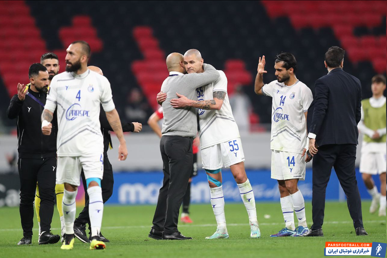 استقلال،گذر موقت مربیان!