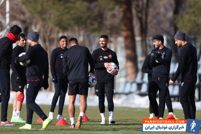 پرسپولیسی‌ها با خنده با استقبال دربی رفتند