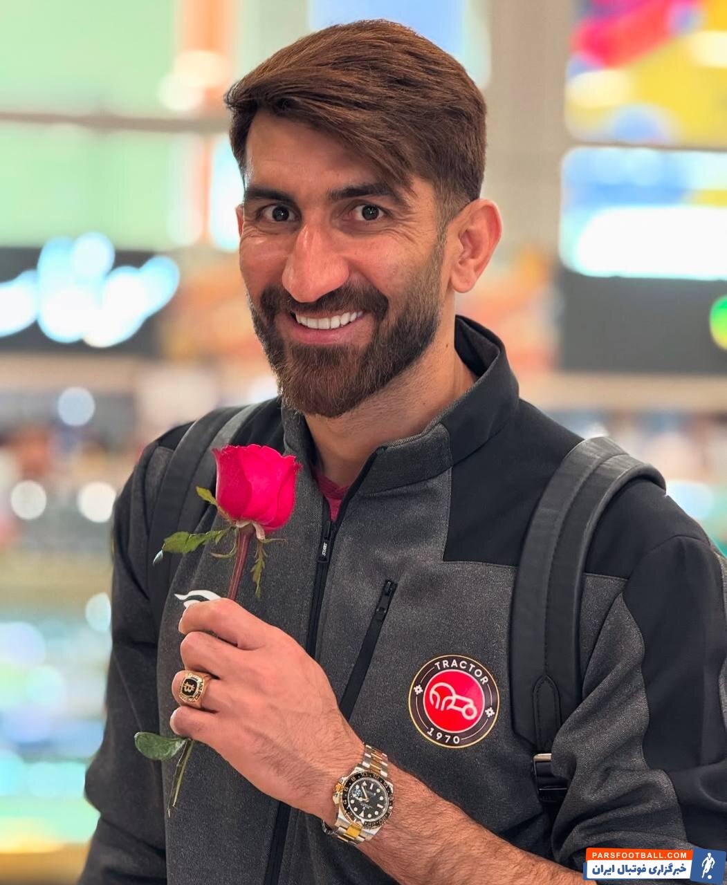 تراکتور تصویری از علیرضا بیرانوند با گل رز منتشر کرد