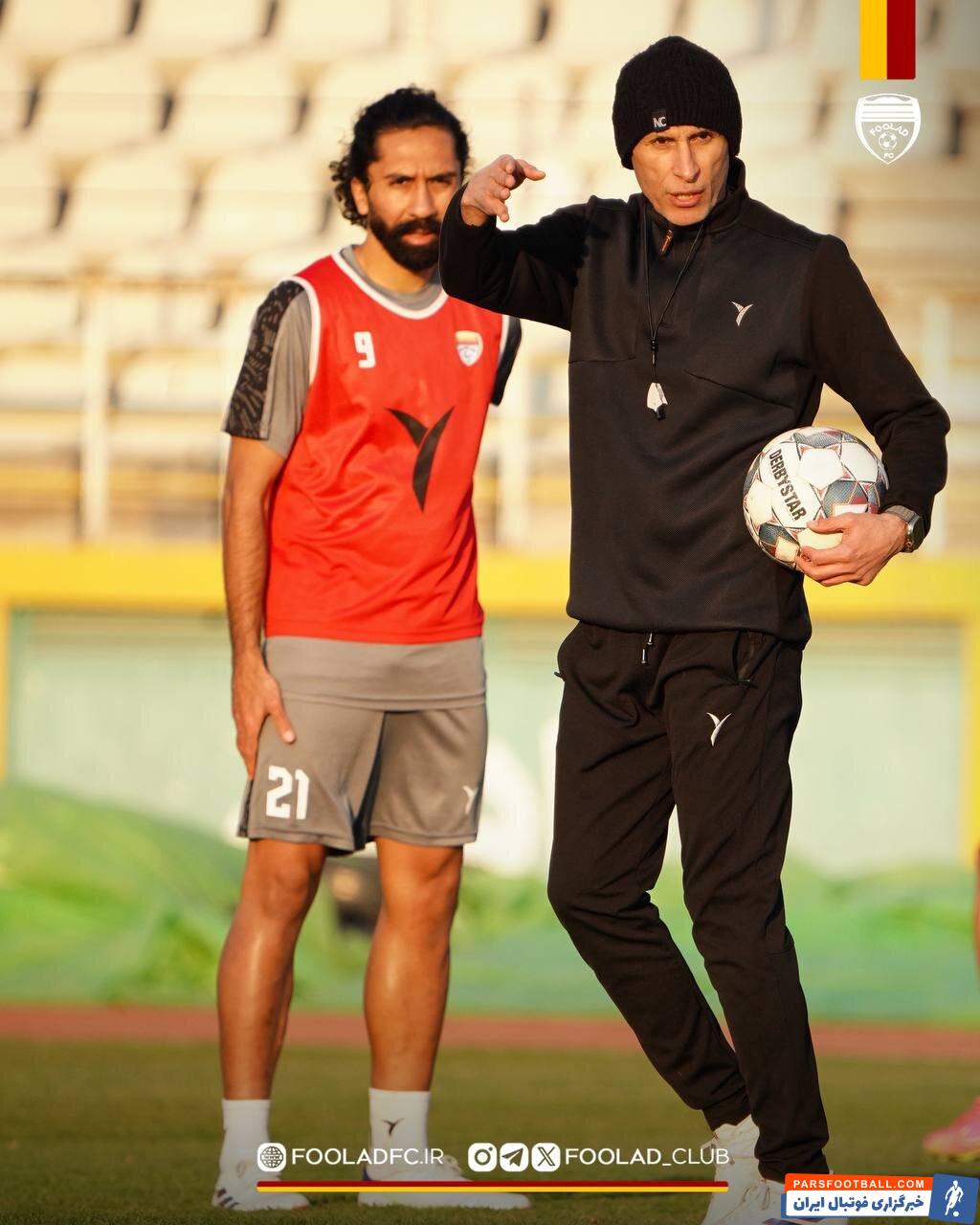 یحیی گل‌ محمدی در تمرینات فولاد خوزستان حضور پیدا کرد