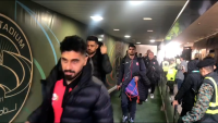 پرسپولیس؛کلیپ لحظه ورود بازیکنان پرسپولیس به ورزشگاه آزادی برای انجام شهرآورد
