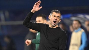 کونسیسائو؛جلسه دو ساعته بین کونسیسائو با بازیکنان میلان در رختکن قبل از دربی