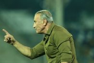 پرسپولیس ؛ حمید درخشان : کارتال بداند با شهامت و رسیک بازی کند برنده دربی می شود