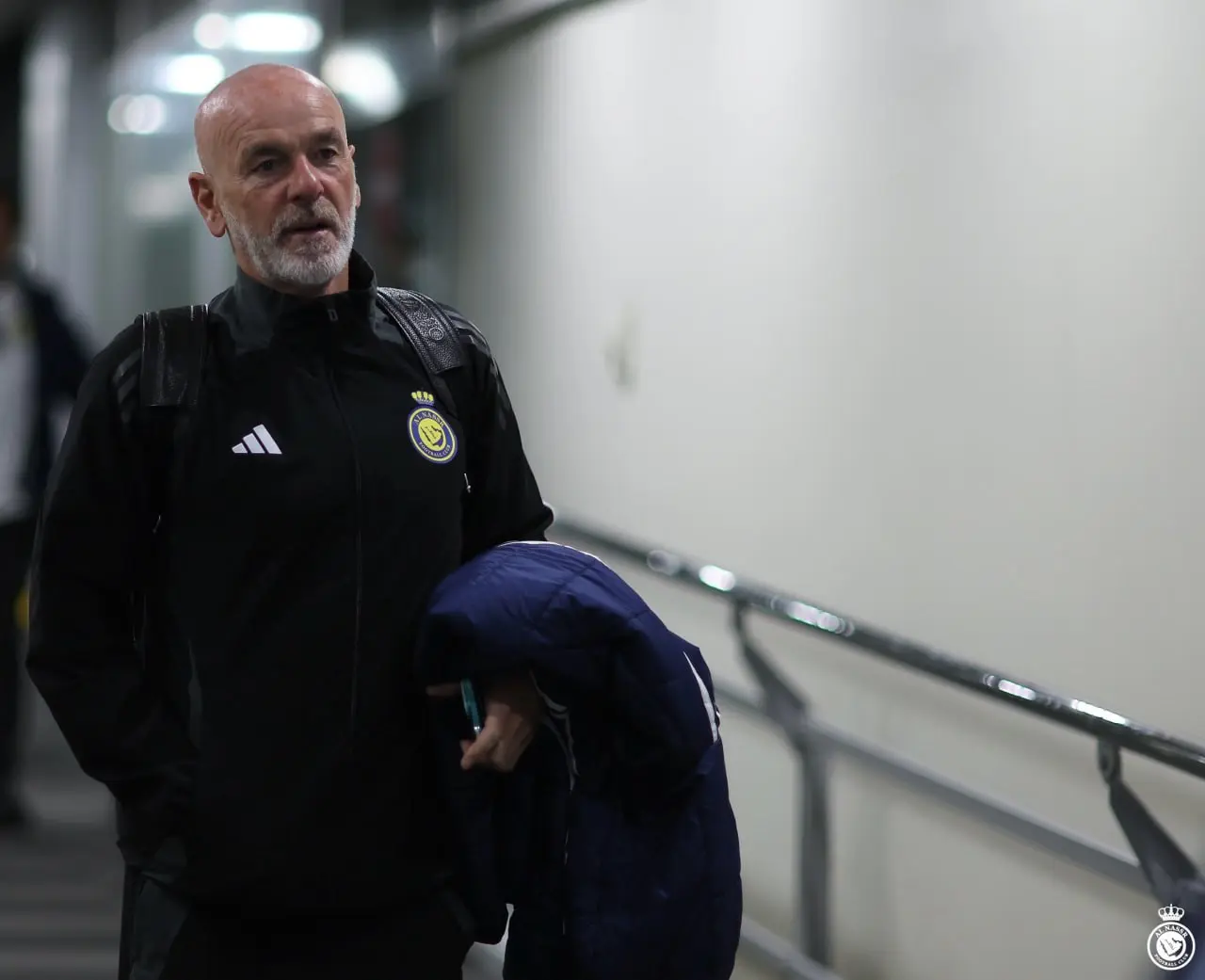 کاروان النصر برای بازی با استقلال، دقایقی قبل وارد تهران شد