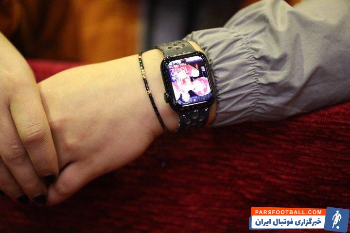 عکس | علاقه شدید دختر وزنه‌بردار به همسرش!