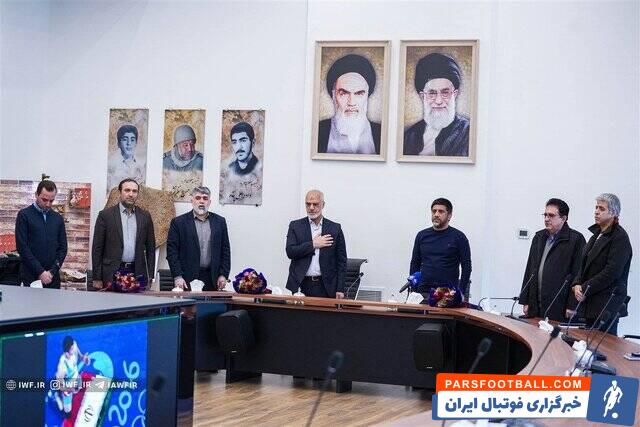 کتاب «چند تکه از محراب» رونمایی شد