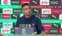 رونالدو: اگر تضمین میکنید پرتغال بدون من هم میبرد، همین حالا کنار میکشم