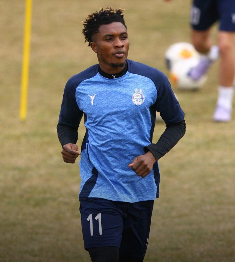 حضور یک میهمان معلول در تمرین امروز تیم استقلال در کمپ مرحوم حجازی